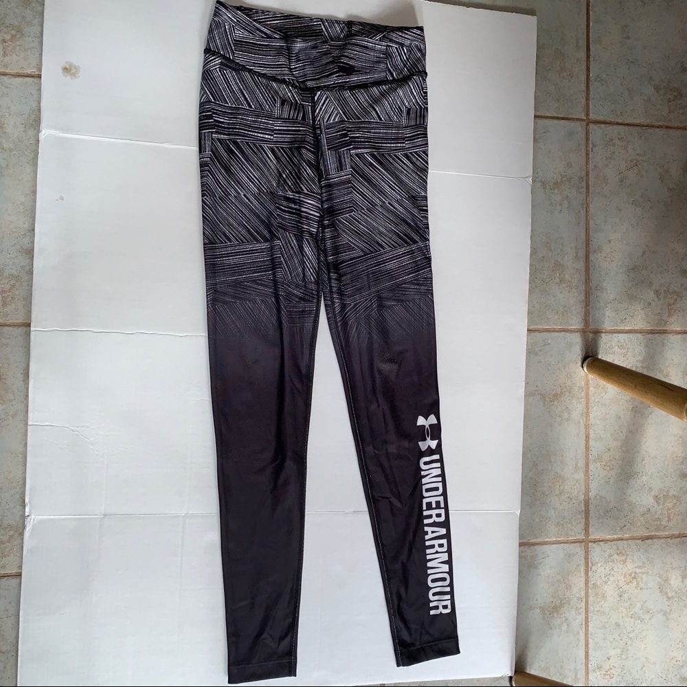Black and white ombré leggings